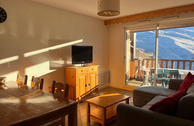T3 Apartment 8 pers - Near slopes, pool, free shuttle, pets allowed
