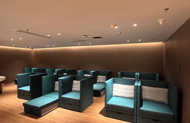 T3E JOY REST LOUNGE