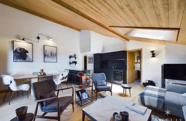 T4 duplex centre La Rosière, rénové, 8 pers, parking, wifi, proche pistes - FR-1-398-654