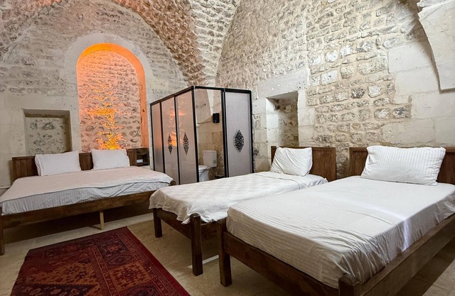 Taştepeler Konak