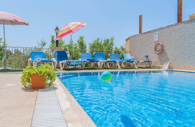 Ta Danjela 4 Bedroom Villa With Private Pool