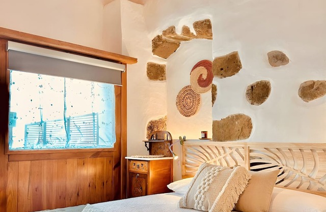 'Tabayesco' Holidays with Mountain Views, Shared Pool and Wi-Fi