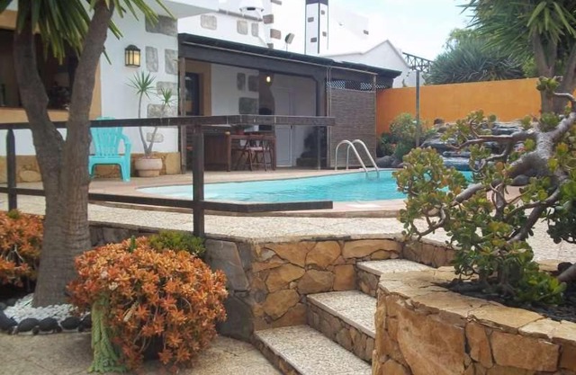 Tahiche Villa Sleeps 8 Pool WiFi