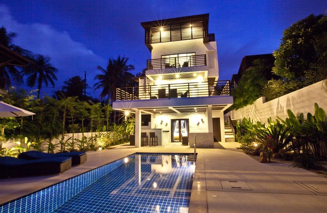 Take a perfect break in our villa just minutes from Cheong Mon Beach "Price Drop