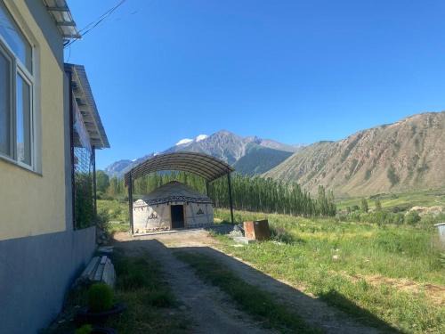 Taldy-Bulak Guest House