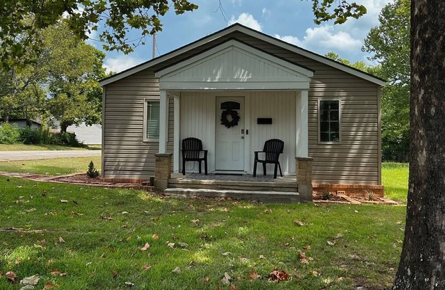 Talimena Drive Retreat in Town Stay Wolf Pen Gap Parks Downtown Shops