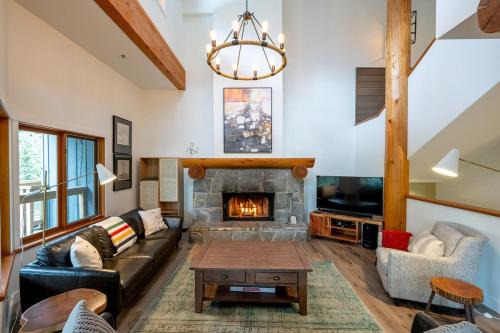 Taluswood 36 by Outpost Whistler