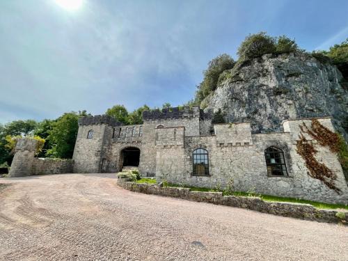 Tan-yr-Ogo Gate Lodge, Gwrych Castle