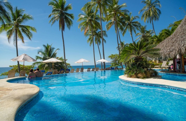 Tango Mar Beachfront Boutique Hotel & Villas