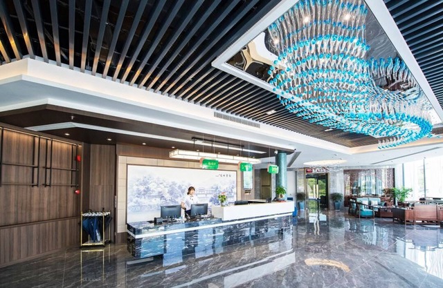 TaoliYijia Porcelain Culture Hotel
