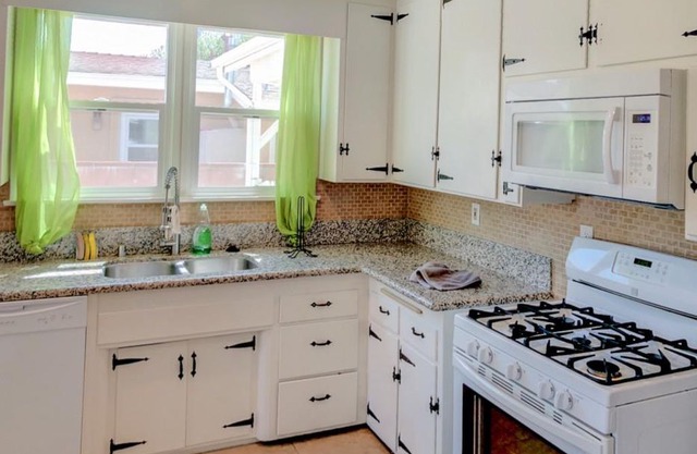 Tarzana Home Room 1 - Bed 2