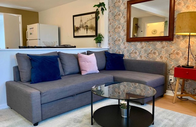 Tastefully Designed 1-BDRM, Charming North End