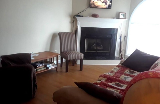 Tater's Townhome is a cozy 1-bedroom condo with AC, TV no wifi on the 1st Floor