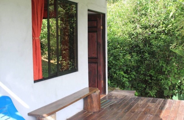 Tayutic Hummingbird Cabins #02