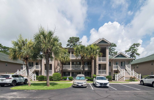 *TB 3J * True Blue 3rd floor Condo Close to Pawleys Island Great view