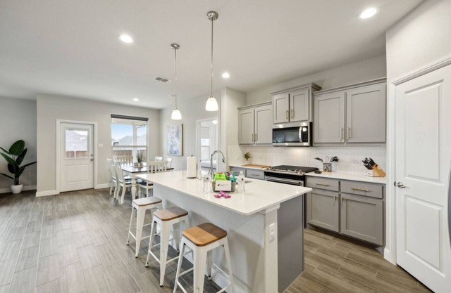 TCH - Cozy 4BR/2BA home in Denton