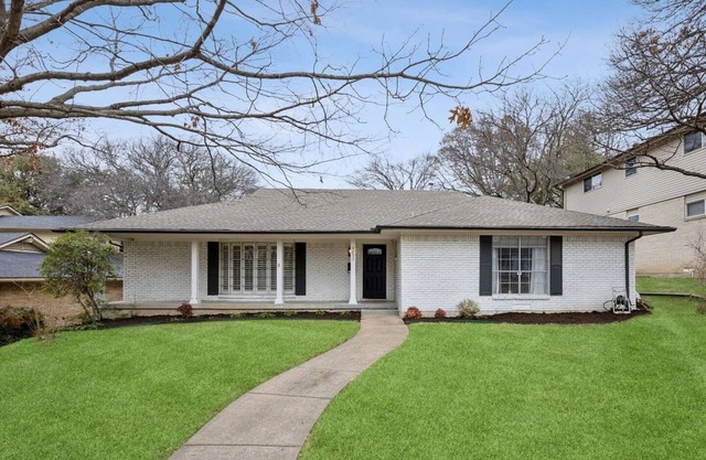 TCH - Spacious 3bd/2ba home in Dallas w/Workspace