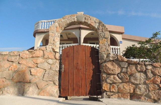 Tea 3-Lovely seaside apartment in the nice house within the nature park Velebit