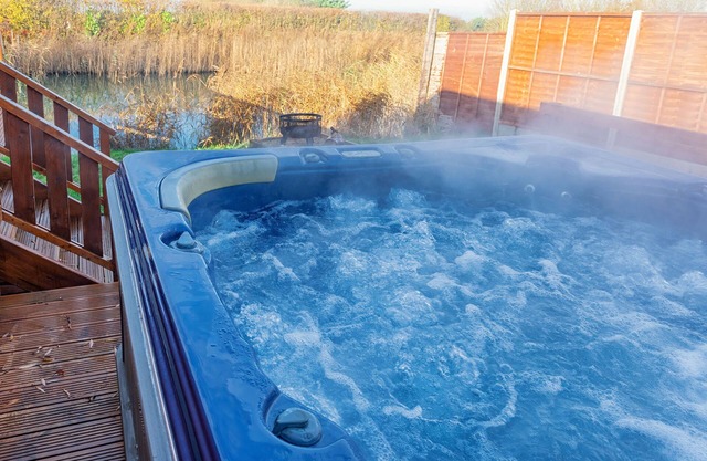 Teal - Mini Pod with Hot Tub