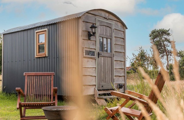 Teeswater | a cosy space for couples seeking a glamping holiday in North Norfolk