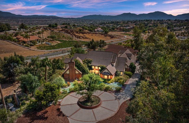 Temecula Romantic Tudor Estate In The Heart Of Wine Country