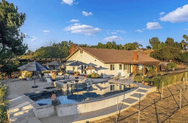 Temecula Wine Country Oasis with Pool Spa Fire Pit Pickleball Views