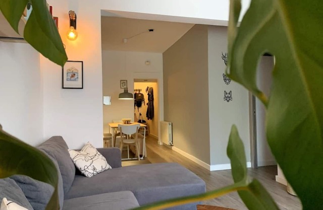 Temporary apartment in Barcelona for 3-4 people