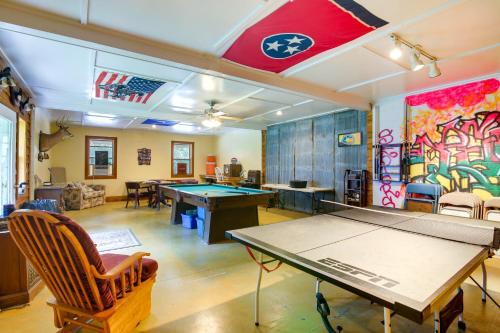 Tennessee Farm Vacation Rental with Game Room!
