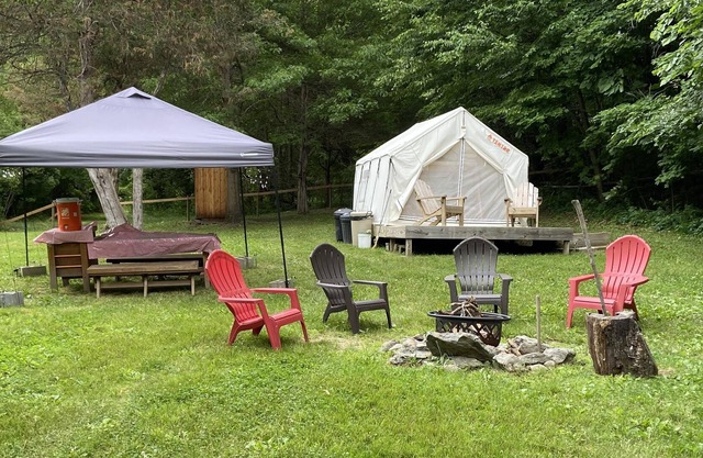 Tentrr Signature Site - Honey Pot Farm Pond Paradise