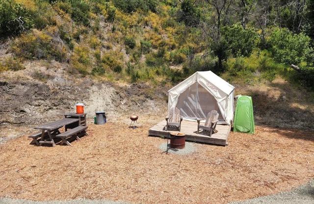 Tentrr Signature Site - Mystic Mountain Redwood Grove Camp