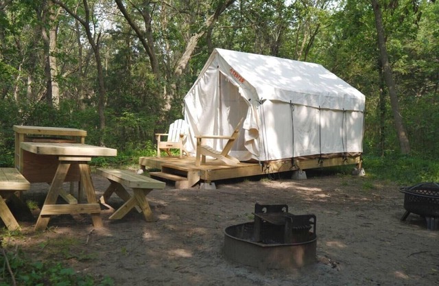 Tentrr State Park Site - Nebraska Ponca State Park – Buffalo Run E – Single Ca
