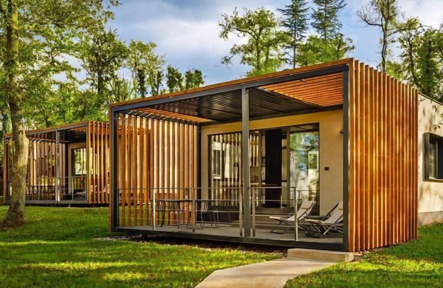 Terrace Apartment with Lush Garden