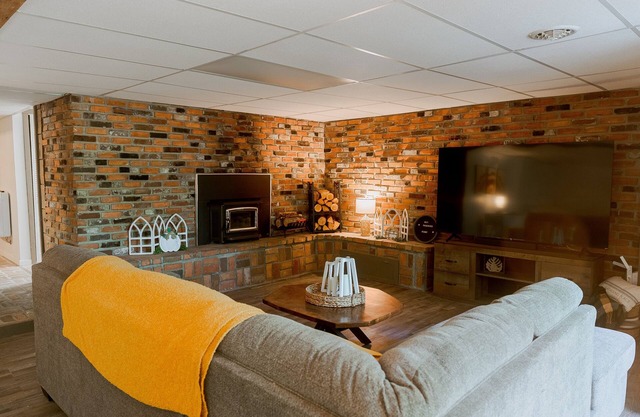 Terrace Lodge 2BR apt w/Private Indoor Pool and Forest Views