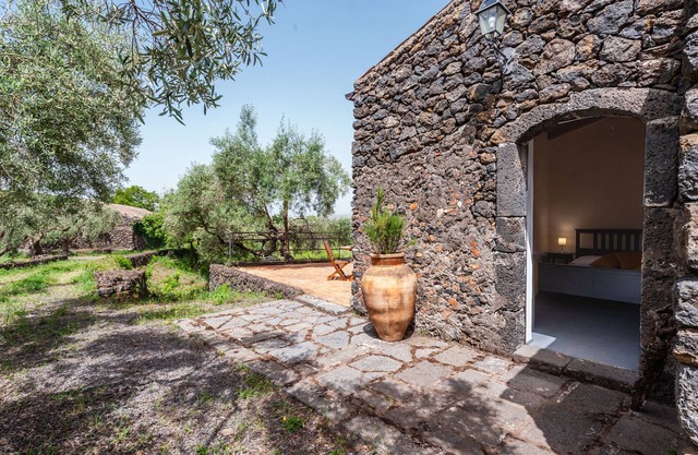 Terrazze dell'Etna - Country rooms and apartments 1