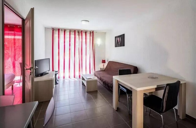 Terres de France - Domaine de Bacchus Residence - 2 Room Villa 2 people