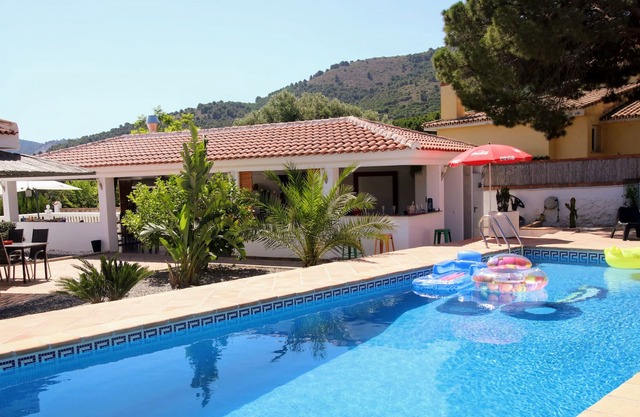 TESS Villa El Mirador