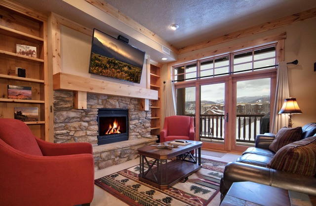 Teton Springs Condo #206 in Victor w/A/C, W/D, WiFi, Balcony, Grill & Garage