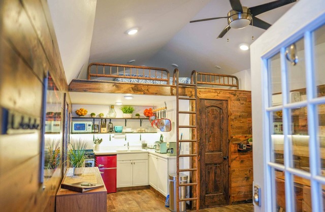 Teton Tiny Home- halfway between Targhee & JHMR