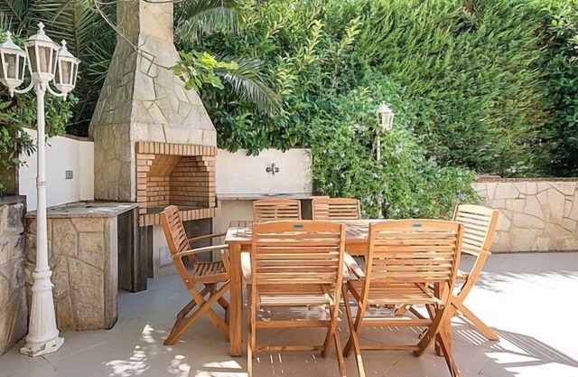 TH01 Villa en Salou 4 dorm 4 baños, barbacoa