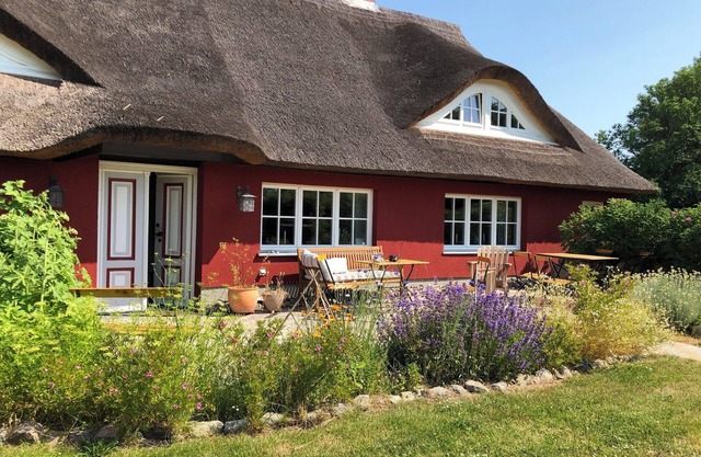 Thatched farmhouse Schwalbenhof Gudderitz