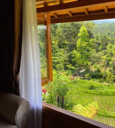 The Alam Bungalow & Restaurant