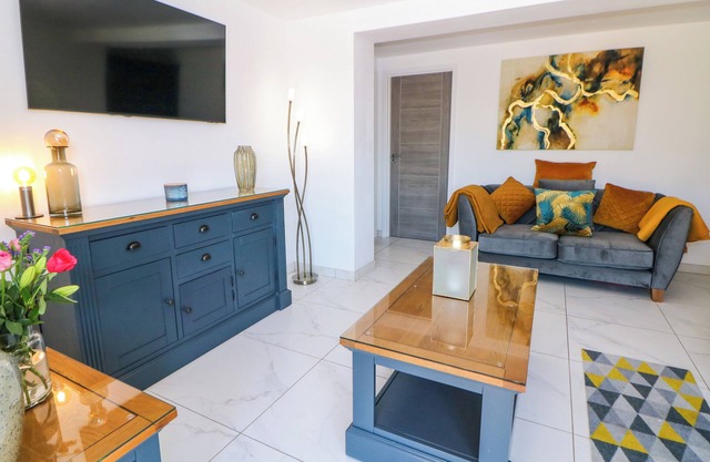 THE ANNEX, pet friendly, with a garden in Swanwick