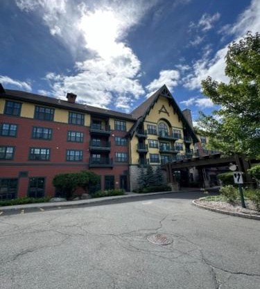 The Appalachian Hotel at Mountain Creek Resort - Pool, Hot Tub & Sauna