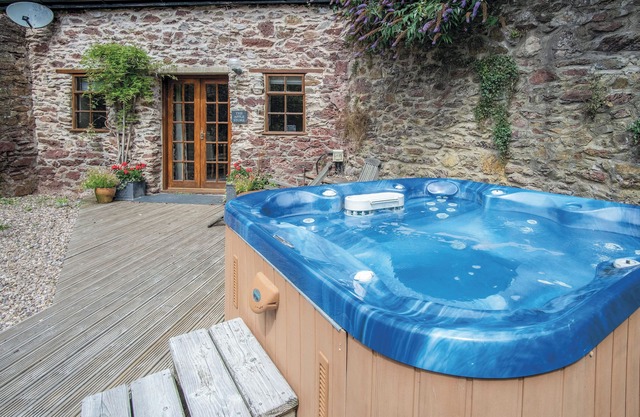 The Apple Store - 1 Bedroom Cottage - St Ishmael's