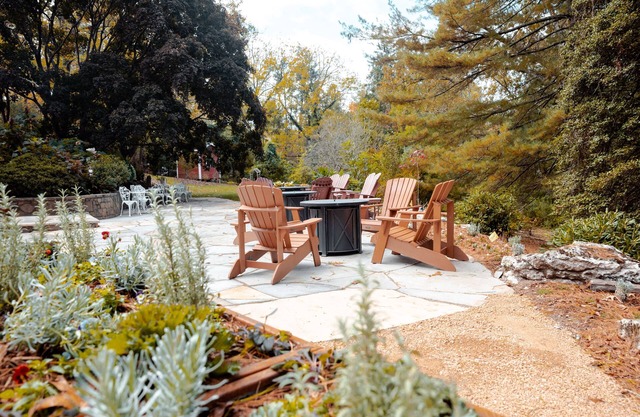 The Applewood Manor
