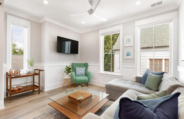 The Azalea Suite at 124 Spring