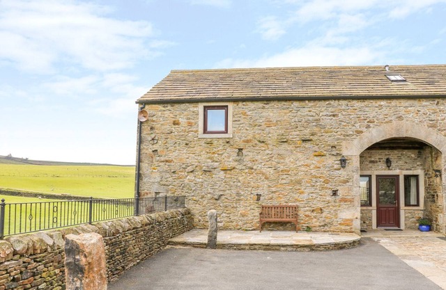 THE BARN, family friendly in Skipton