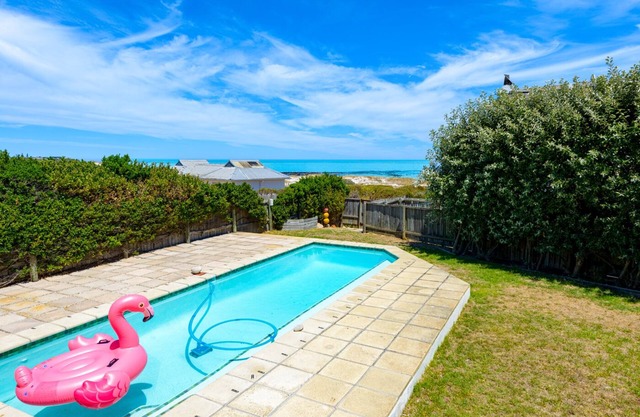 The Beach Cottage - Beachside Living in Kommetjie, Cape Town