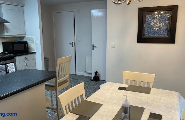 The Beeches - Serviced Duplex Apartment