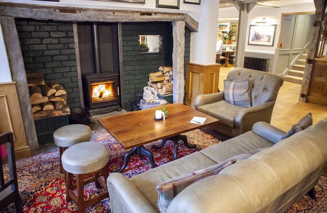 The Bell Alderminster